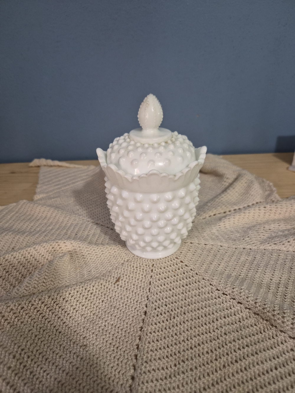Vintage Fenton White Hobnail Milk Glass Lidded Sugar Bowl 6"